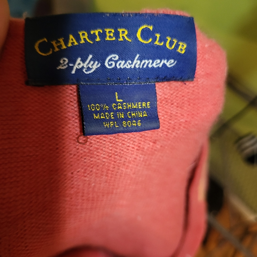 Beautiful 2-Ply Cashmere Argyle Sweater - Picture 3 of 5